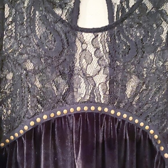 Urban Outfitter's Dress Trapeze Black Velvet Lace Witchy Sihouette Dark … - Picture 5 of 11
